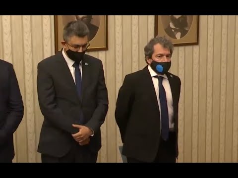 Президентът връчва мандат за съставяне на правителство на "Има такъв народ"