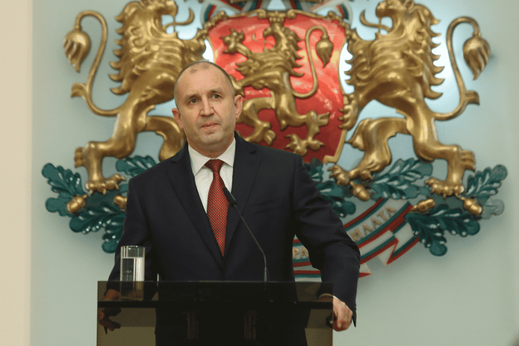 Румен Радев: Най-важната задача е съставянето на редовен кабинет
