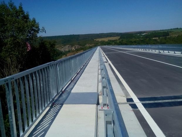 Отворен е пътят от Русе към Червена вода през моста над жп линията