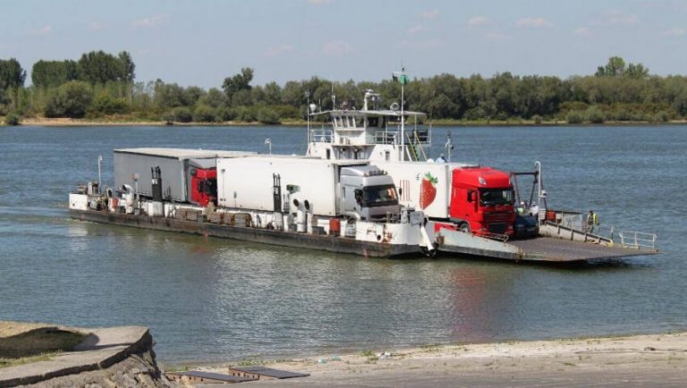 МС направи първата стъпка за възстановяването на ферибота до Гюргево