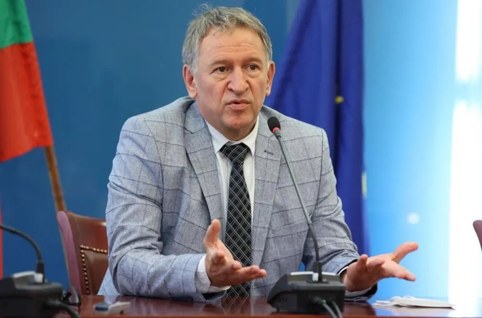 Стойчо Кацаров: Не само частните болници, но и държавните не трябва да правят търгове за лекарства