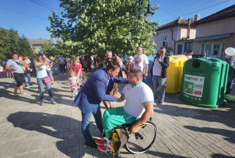 Вицеолимпийският шампион Ружди Ружди става почетен гражданин на Ветово