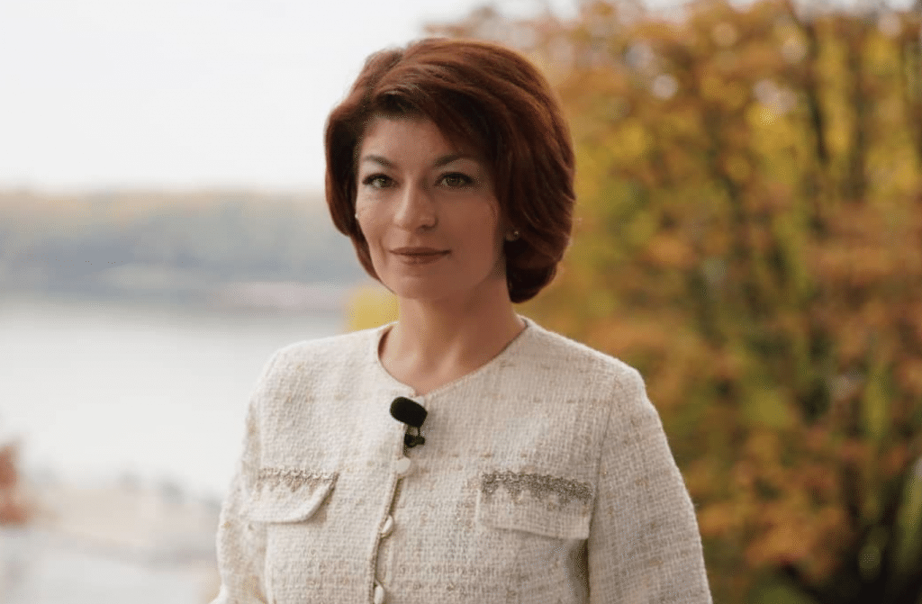 Десислава Атанасова в Русе: Единственият изход са предсрочни избори