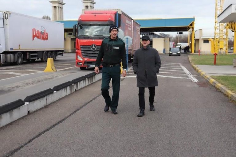 Министър Събев: Очаквам до пролетта да облекчим трафика при Дунав мост