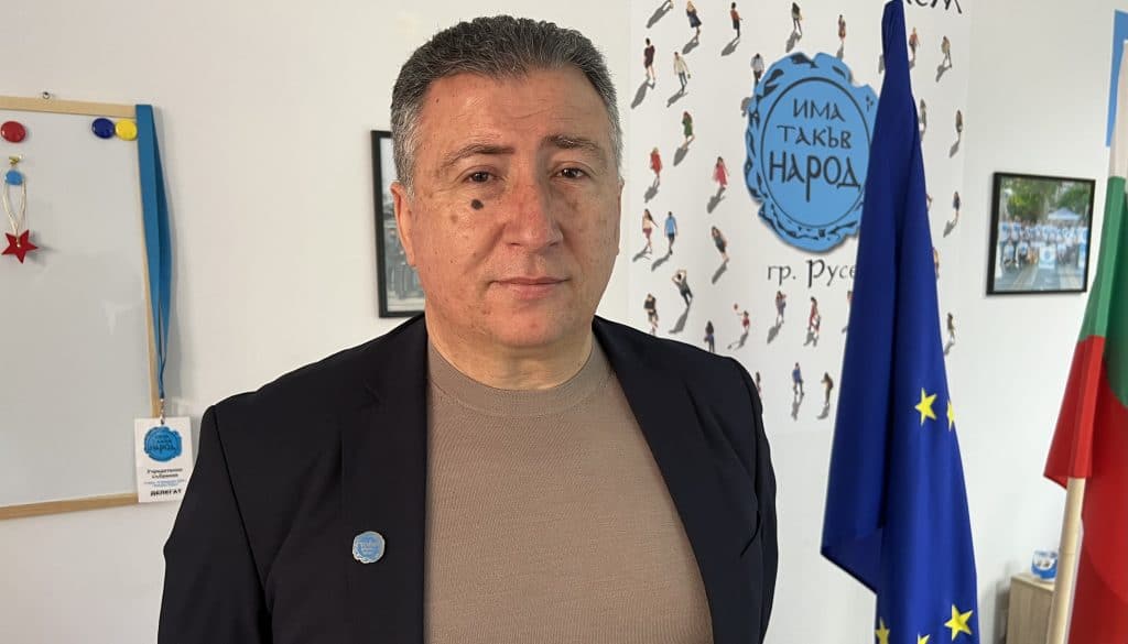 Светлин Стоянов: Ще си отрежа и двете ръце, но с ГЕРБ и ДПС няма да гласувам