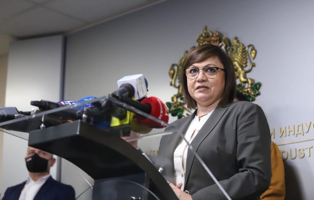 Нинова: Нов шеф на КЕВР ще има най-рано на 12 август, ще забавим връщането на мандата