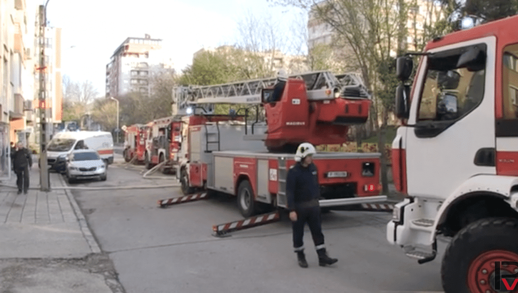 Жена е била обгазена при пожара в Русе тази сутрин