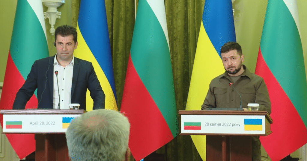 България ще ремонтира украинска военна техника, Киев ще ни доставя евтин ток