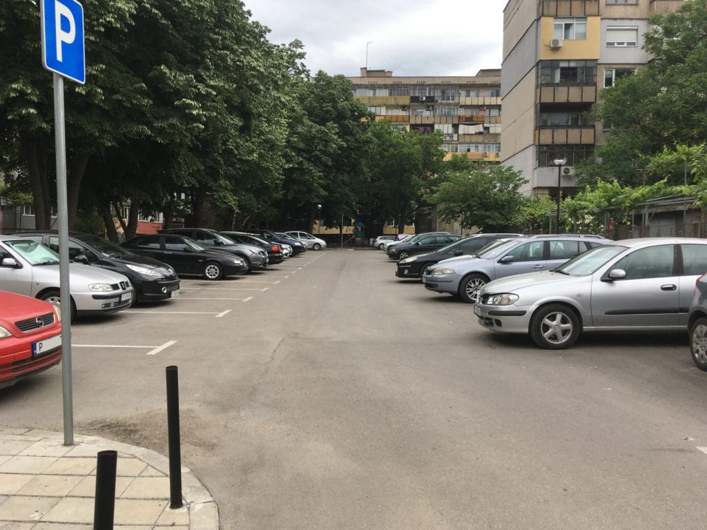 Недостиг на паркоместата в Русе: Как може да бъде решен проблемът?