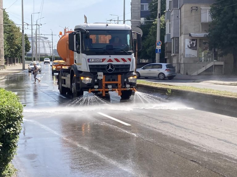 Обявиха месечния график за миене на улици и булеварди в Русе