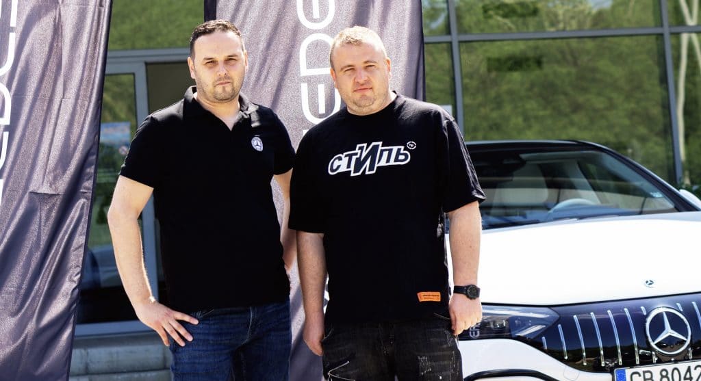 Бъдещето е тук: Електромобилите на Mercedes взривиха Русе