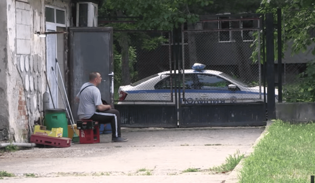 Русенски бизнесмен пропадна в двуметрова шахта