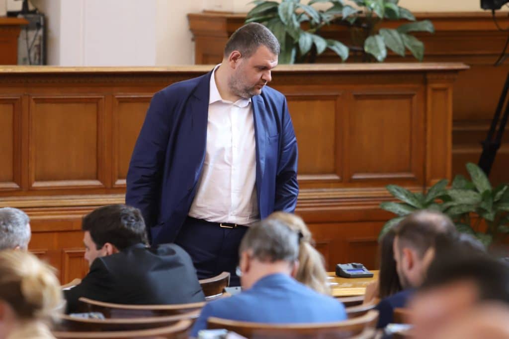 Прокуратурата е прекратила проверките по „Магнитски“ срещу Пеевски и Желязков