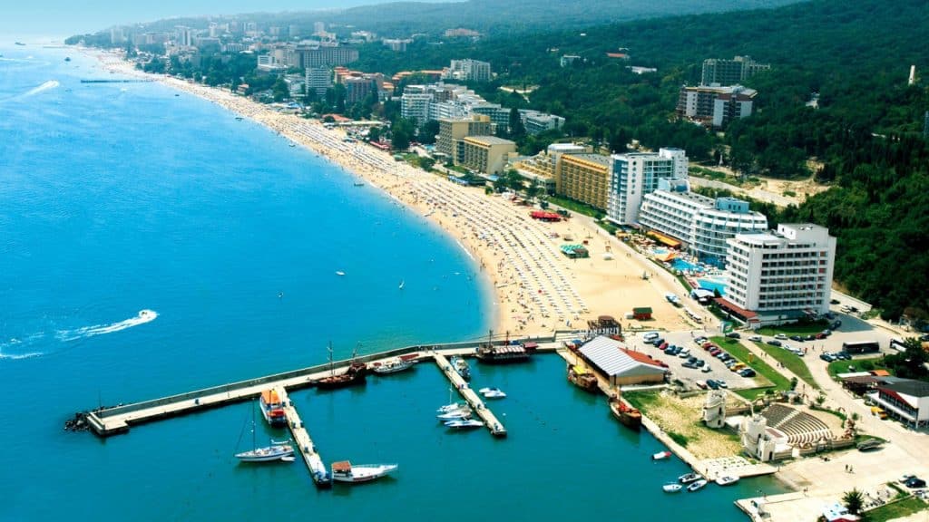 Хотелиери готвят нов скок на цените по родното Черноморие