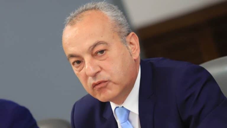 Кой е новият служебен министър-председател Гълъб Донев