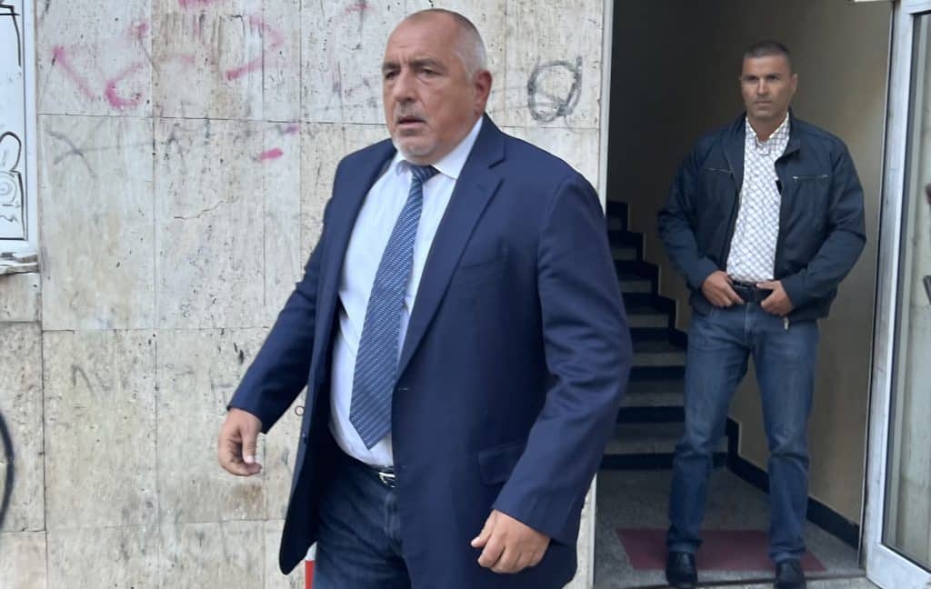 Разрешиха на НСО да свали охраната на бивши премиери