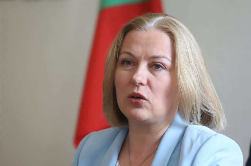 Надежда Йорданова: В преговорите за правителство “Демократична България” категорично ще отстоява националния интерес
