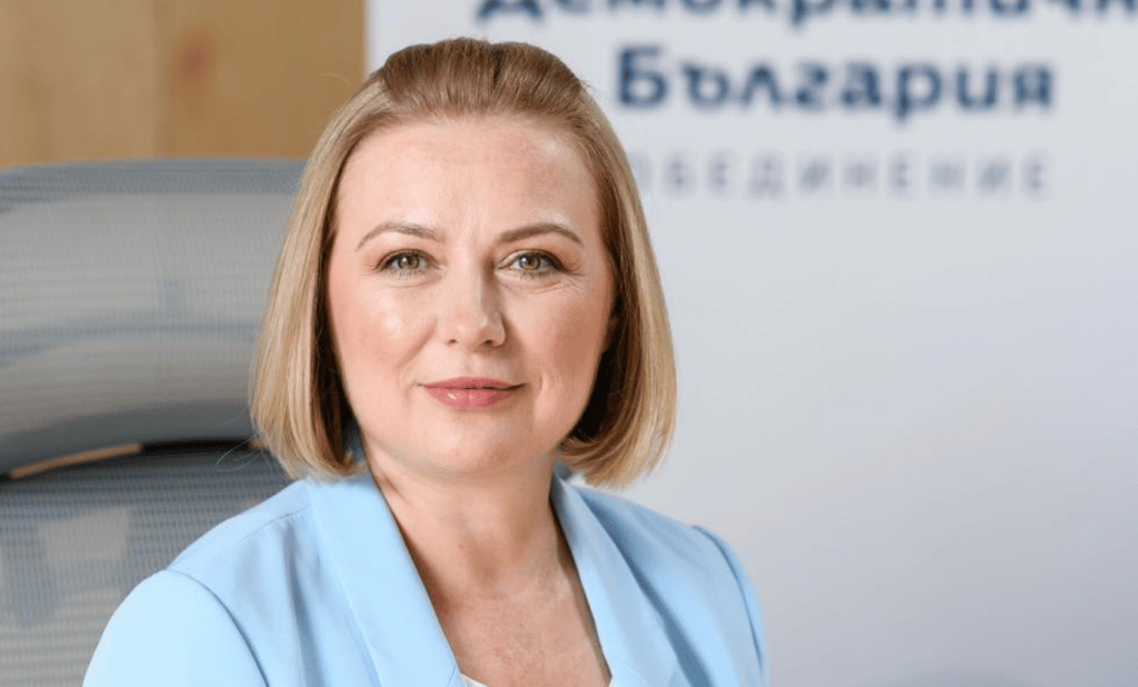 Надежда Йорданова: С конституционните промени служебното правителство ще продължи да съществува, но ще има по-лимитирана власт
