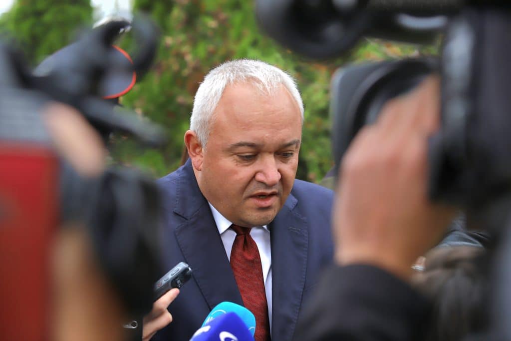 Демерджиев: Калин Стоянов трябва да си тръгне сам, а не да чака някой да му иска оставката