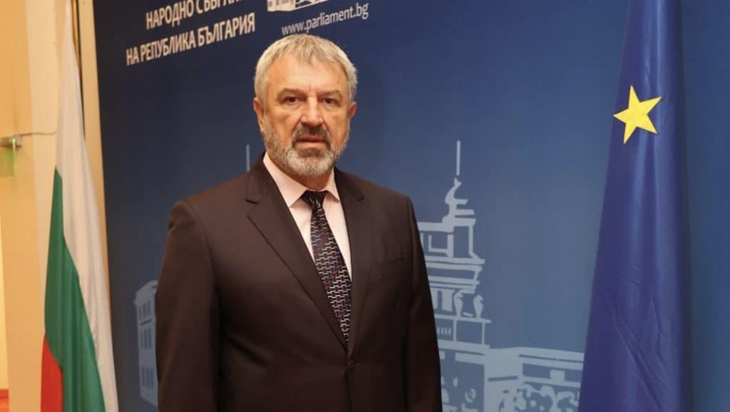 Драгомир Драганов поздрави дамите за 8 март