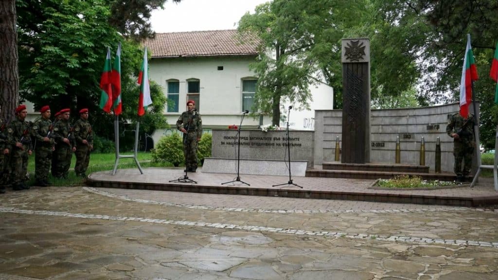 Русе отбелязва Архангелова задушница с ритуал-панихида