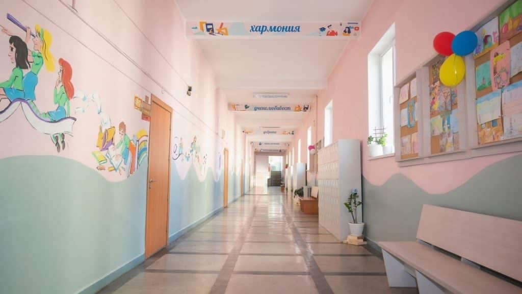 Държавата отпуска още 7,8 млн. лева за спорт в училища и детски градини
