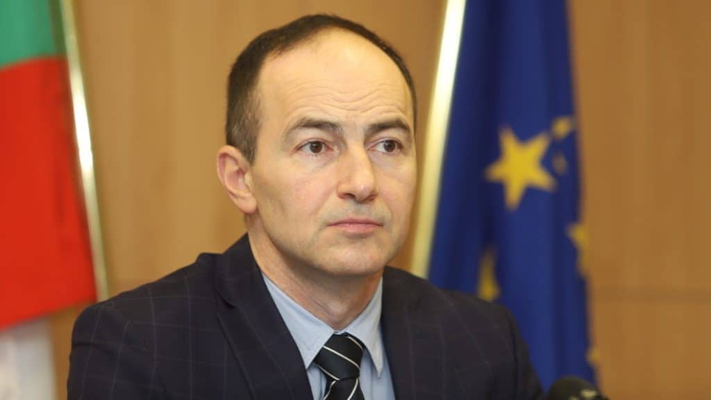 Северна Македония не допусна български евродепутат да влезе в страната