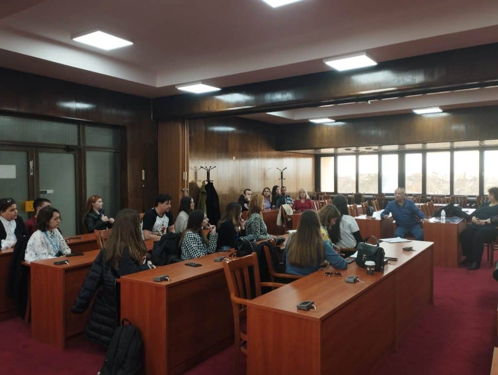 В Русе обявиха война на дрогата с плакати