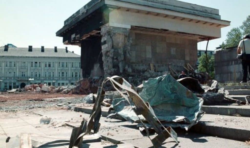 27 август 1999 година мавзолеят на Георги Димитров е разрушен окончателно