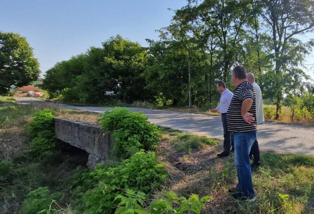 Започва почистване на канала в село Червена вода