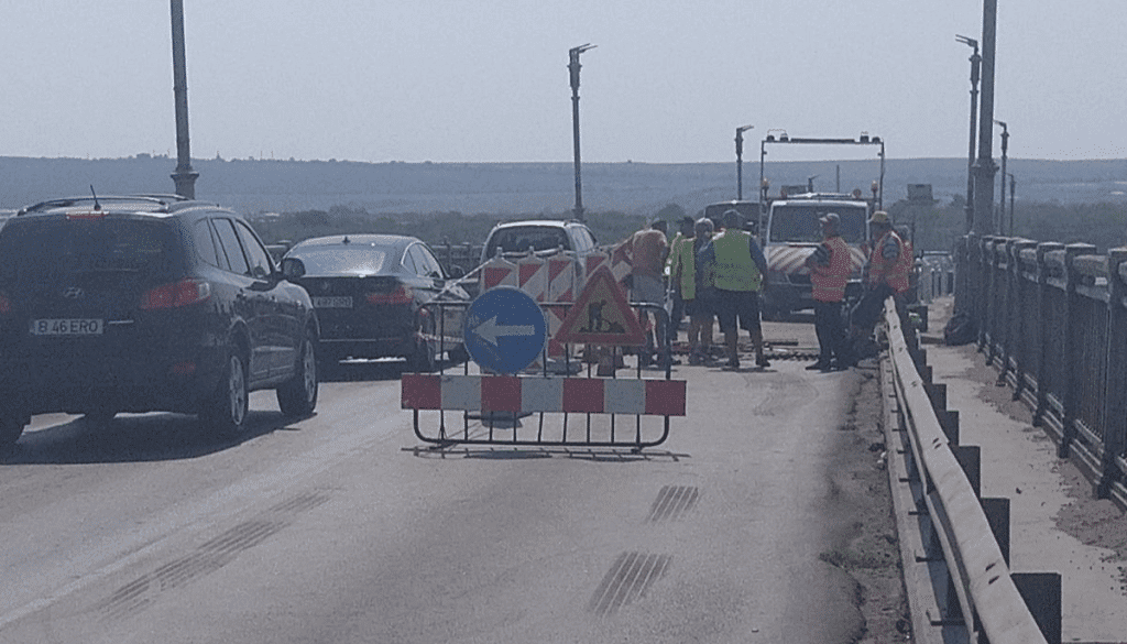 Възобновиха движението на леки автомобили по Дунав мост при Русе