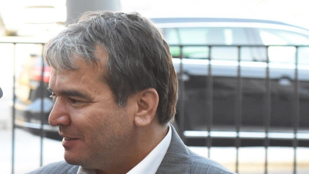 Откриха паметник на Наим Сюлейманоглу в парка на негово име в Истанбул