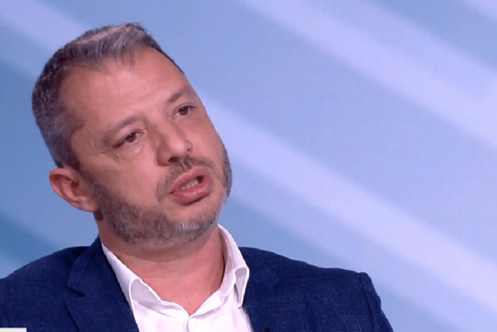 Добрев: Чий интерес е защитавал Денков, повтаряйки опорките на „Лукойл“