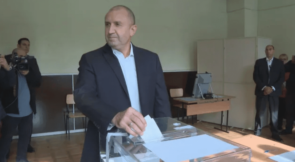 Румен Радев: Днес определяме облика на местната власт и нашето бъдеще