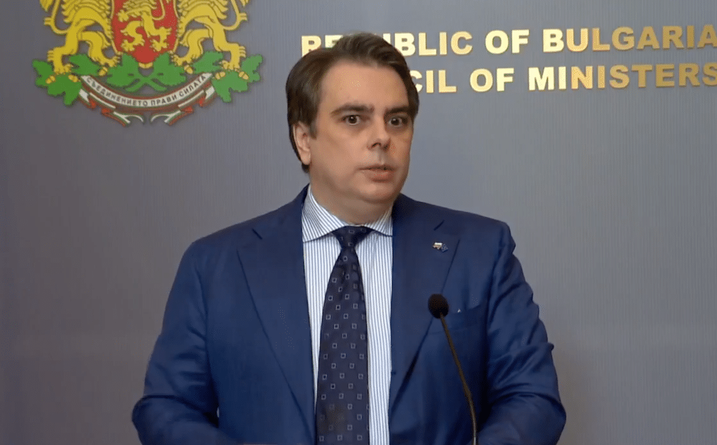 Асен Василев: Министерският съвет прие пакета от данъчни закони