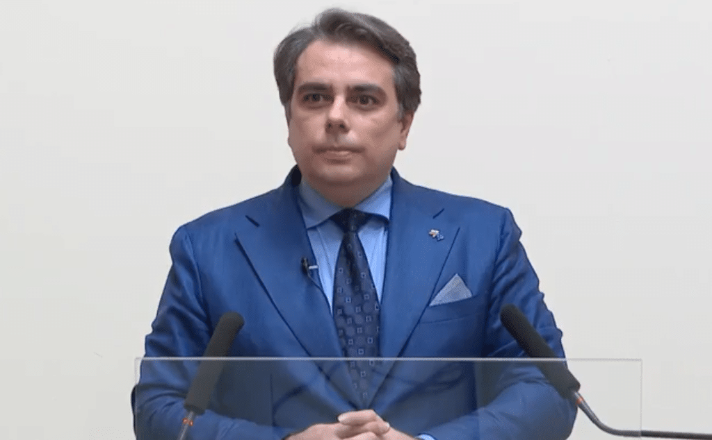 Василев представи проекта на Бюджет 2024