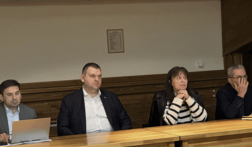 Делян Пеевски: Подкрепа за бюджета само при ясни ангажименти към общините