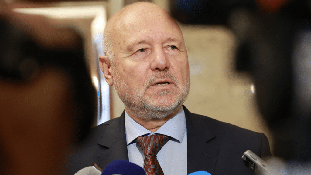 Тагарев: Нямаме очаквания Украйна да получи покана за членство в НАТО
