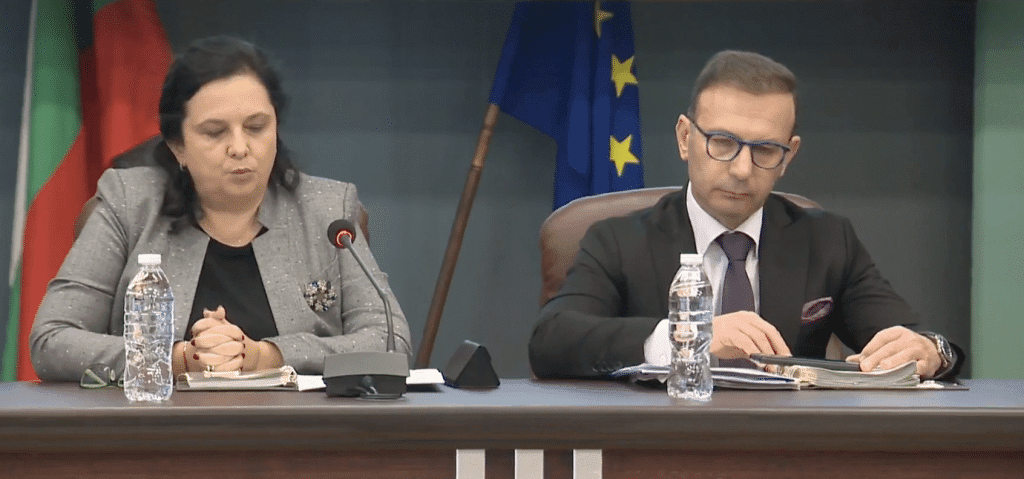 Брифинг: Данъчни измами с луксозни автомобили за над 6 млн. лв. годишно разкриха прокуратурата, МВР и НАП