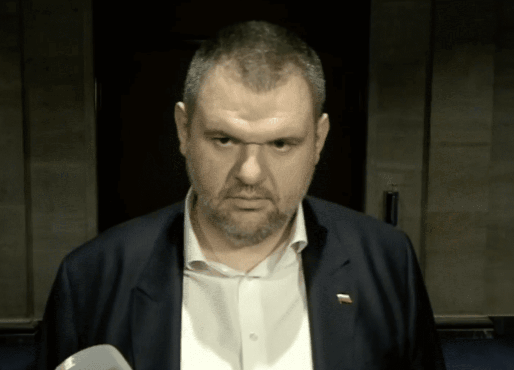 Пеевски: Заставам твърдо зад МВР