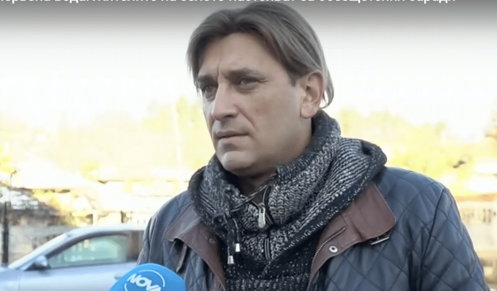 Жителите на Червена вода настояват за обезщетения заради липсата на електричество