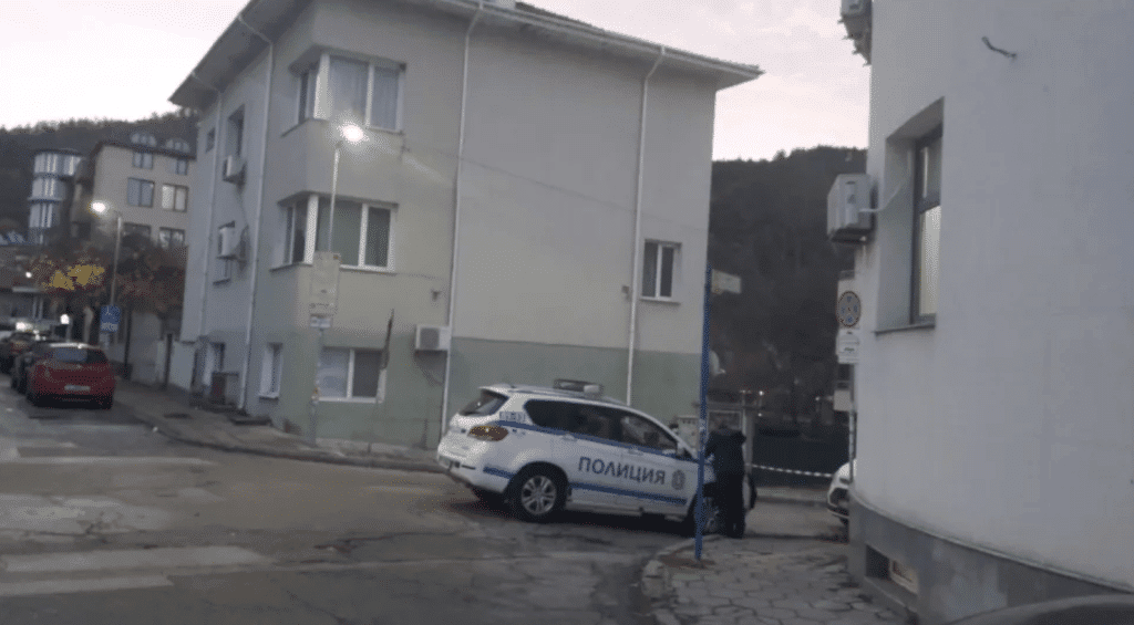 Трети ден няма следа от извършителите на въоръжения грабеж в Благоевград