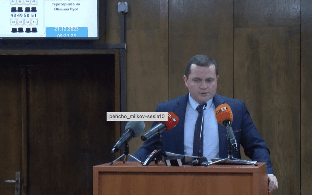 Без такса смет в Русе за семейства с изявени и даровити деца, предлага кметът Пенчо Милков