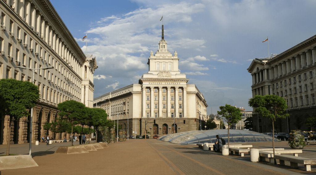 Първи парламентарен контрол за служебното правителство