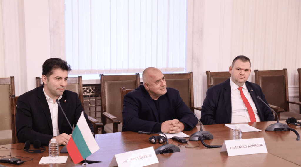 Управляващото мнозинство отнема председателството на „Възраждане“ върху Комисията за контрол над службите за сигурност