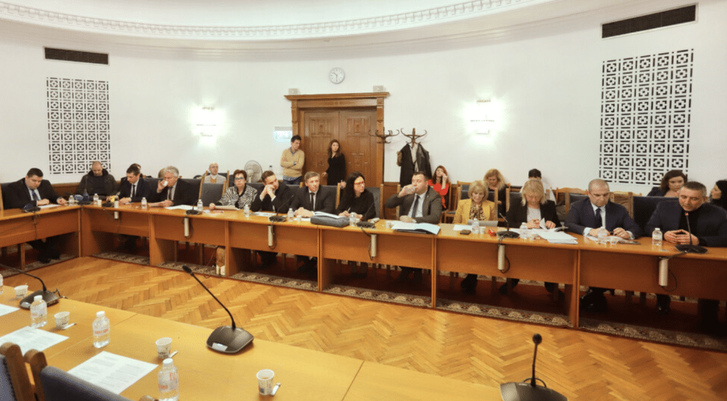 Ветото на президента влиза в Правна комисия