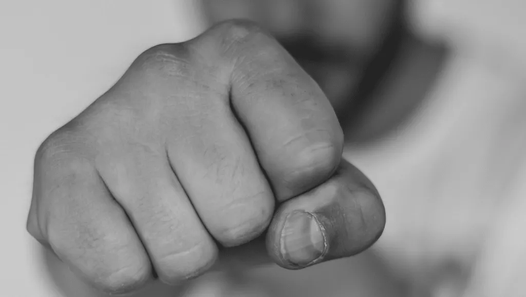 Жена в Мартен е с фрактура след удар от 37-годишен мъж