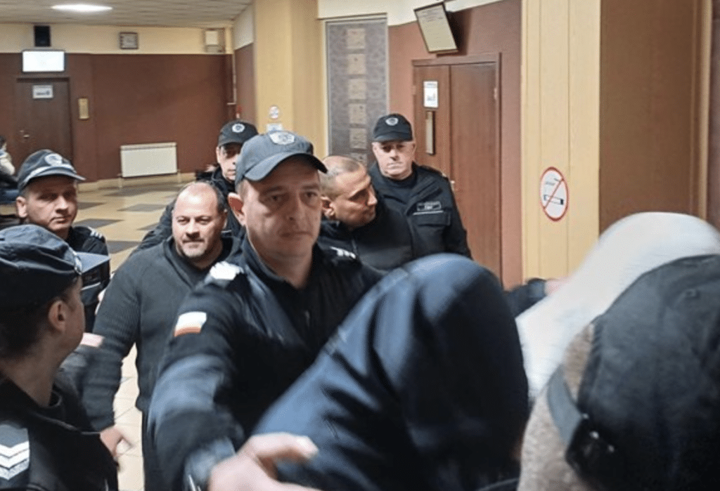 Соченият за тартор на групата за рекет в Пловдив Въльо Петков имал 9 присъди