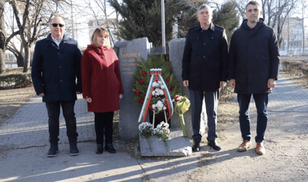 В Русе почетоха паметта на жертвите на комунистическия режим