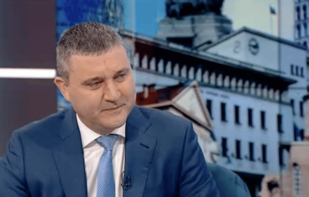 Горанов: Не съм убеден доколко е постижимо да влезем в еврозоната на 1 януари 2025 г.